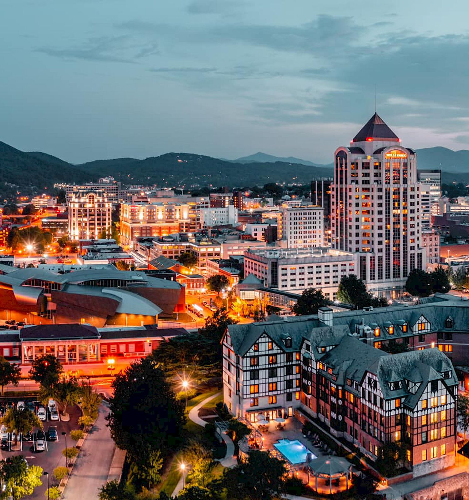 The Hotel Roanoke & Conference Center, Curio Collection by Hilton